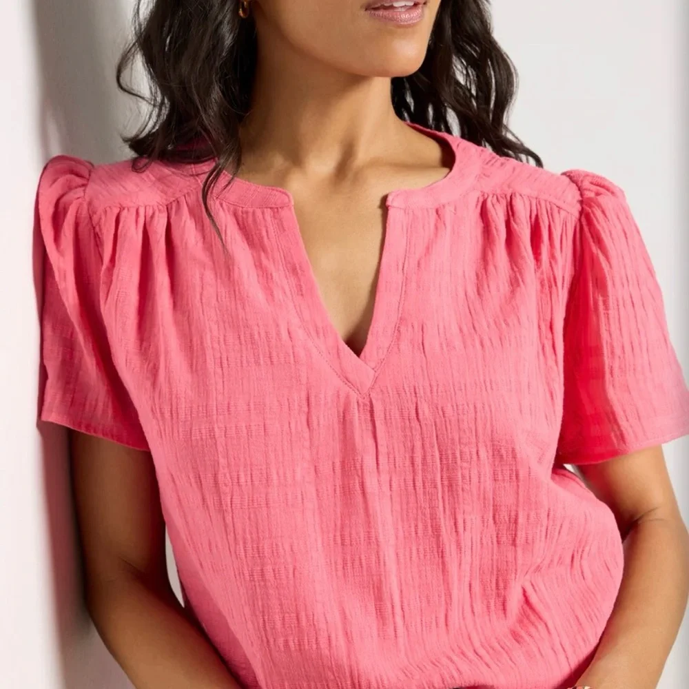 Shelby Textured Split Neck Top XL Sun-kissed coral
Evereve - Picture 5 of 13